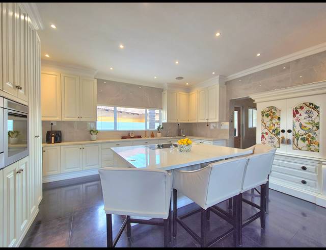 3 BEDROOM HOUSE FOR SALE IN HELDERWYK